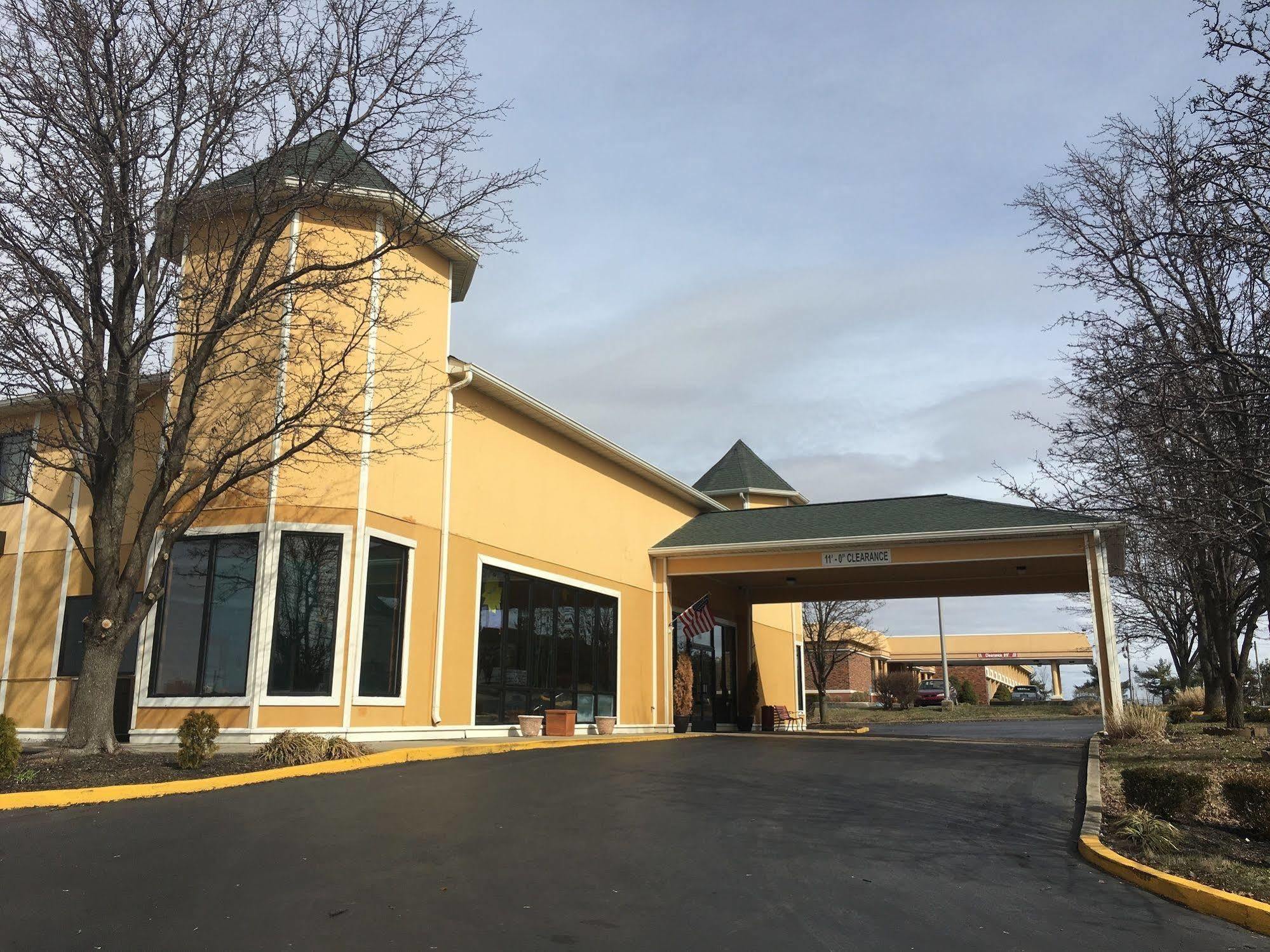 Baymont By Wyndham Hotel